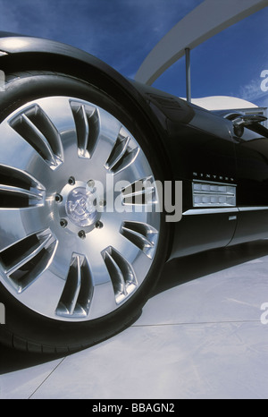 Cadillac sechzehn Concept Car auf dem 2005 Goodwood Festival of Speed, West Sussex Stockfoto