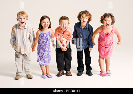 Kinder schreien Stockfoto