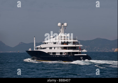 Abeking Rasmussen 78,3 m super Yacht C2 im Gange vor Cannes am Ende des Jahres 2008 ins Leben gerufen und an ihre neuen Besitzer 2009 übergeben Stockfoto