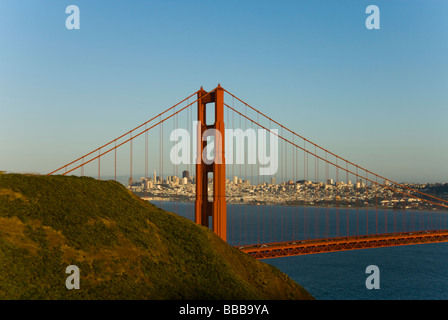 Kalifornien: San Francisco Golden Gate Bridge, von Marin Headlands betrachtet. Stockfoto