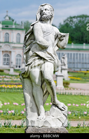 Klassische Marmorstatue im Anwesen Kuskowo Park Moskau Russland Stockfoto