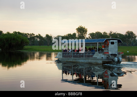 Wildlife cruise in die gelbe Wasser Feuchtgebiete.  Cooinda, Kakadu-Nationalpark, Northern Territory, Australien Stockfoto