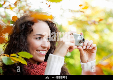 junge Frau nehmen Foto Stockfoto