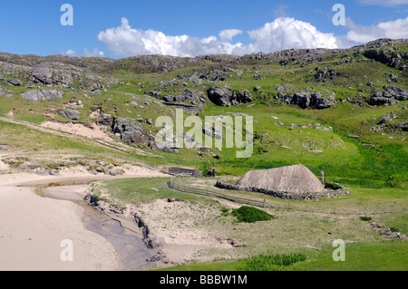 Rekonstruiertes Eisenzeit Haus am Bosta auf Great Bernera, Isle of Lewis, Western Isles, äußeren Hebriden, Schottland Stockfoto