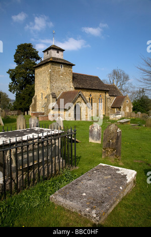 St. Johannes-Evangelist-Kirche Wotton Surrey England Stockfoto