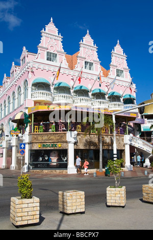 Lokalen Achitecture; Royal Plaza Mall, Oranjestad, Aruba-Insel, Königreich der Niederlande. Stockfoto