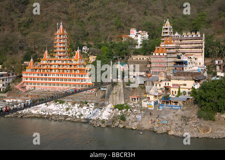 Lakshman Jhula Brücke über den Fluss Ganges. Rishikesh. Uttarakhand. Indien Stockfoto