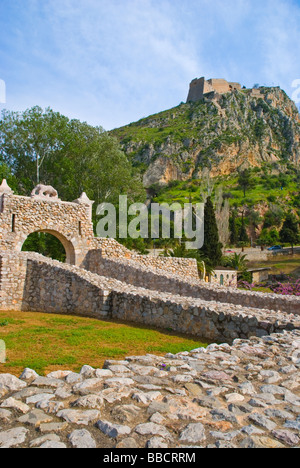 Ruinen unter dem Burgberg in Nafplio Peloponnes Griechenland Europa Stockfoto