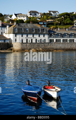 Blick über St Mawes Hafen, Cornwall, UK Stockfoto