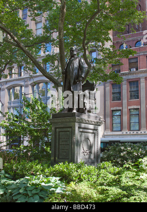 Statue von Präsident Chester A. Arthur im Madison Square Garden, New York NY USA Stockfoto