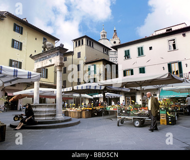 Markt in der Piazza della Sala, Pistoia, Italien. Stockfoto