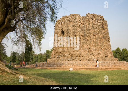 Die Alai Minar, in der Qutb Minar-Komplex, Delhi, Indien Stockfoto