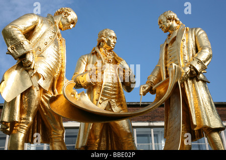 Matthew Boulton, James Watt & William Murdoch - 3 berühmte Söhne der Stadt Birmingham centre statue Stockfoto