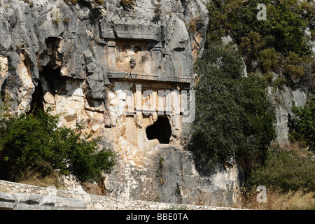 Die lykischen felsige Gräber. Anatolien, die Ruinen. Myra, Grünkohl, Türkei. Stockfoto