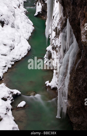 Brandenberg, Brandenberger Ache River, Tiefenbach Schlucht im Winter, Nord-Tirol, Österreich, Europa Stockfoto