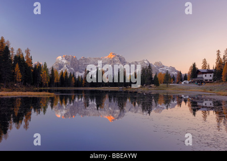 Lago di Antorno, Dolomiten, Sorapis Berg, Provinz Belluno, Region Venetien, Italien Stockfoto