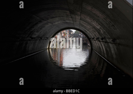 Tunnel am Kanal, Suzhou, China Stockfoto