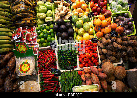 Obst und Gemüse stehen, Barcelona, Katalonien, Spanien Stockfoto