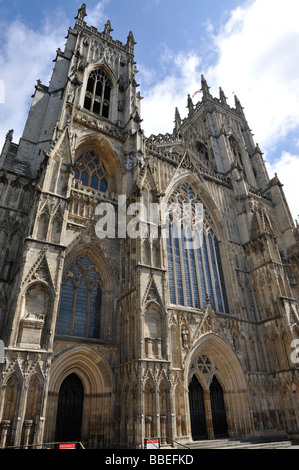 York Minster West Tor und Türme Stockfoto