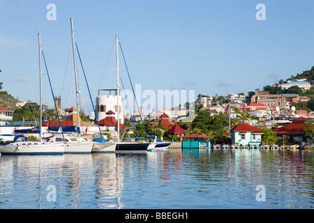 WEST INDIES Caribbean Grenada Peter de Savary Marina Entwicklung von Port Louis in Lagune mit Kapital Stadt von St.-Georgs-jenseits Stockfoto