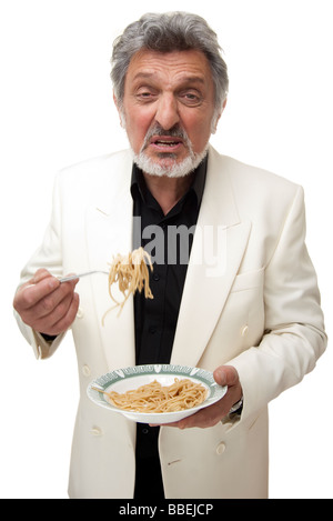 italienischen Gangster eine Schüssel mit Nudeln Essen Stockfoto