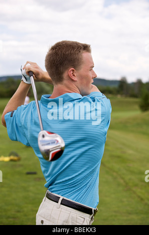 Mann, Golfen, Burlington, Ontario, Kanada Stockfoto
