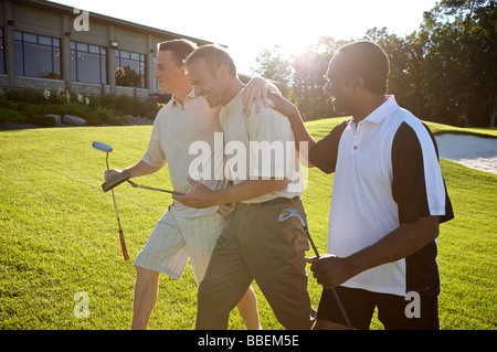 Männer auf Golfplatz, Burlington, Ontario, Kanada Stockfoto