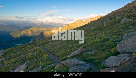 Sonnenaufgang am Mt Evans auf der Suche nach Denver, Colorado Stockfoto