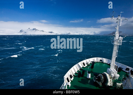 Akademik Sergey Vavilov Segeln das stürmische Südpolarmeer Admiralty Bay King George Island Süd-Shetland-Inseln der Antarktis Stockfoto