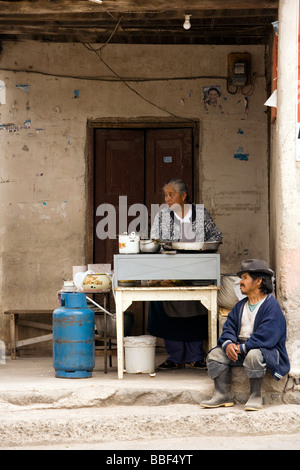 Straßenszene - Peguche, Provinz Imbabura, Ecuador Stockfoto