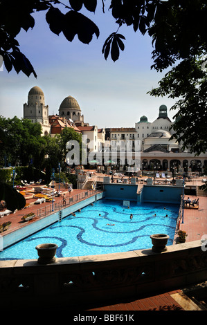 Überblick über das Gellertbad in Budapest Ungarn Stockfoto