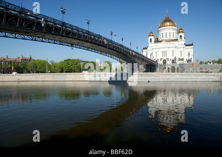 Kathedrale von Christus dem Erlöser und die Brücke über die Moskwa, Moskau, Russland Stockfoto