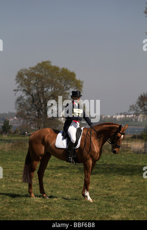 Zara Phillips auf Powderham Castle Horse Eventing Wettbewerb 2009 Tag 2 Stockfoto
