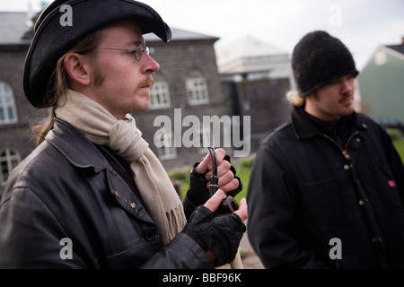 Reykjavik Island am 14. Oktober. Demonstranten vor der isländischen Parlaments Althing Stockfoto