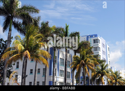 Die berühmten Art-Deco-Viertel von Ocean Drive in South Beach Miami Florida Vereinigte Staaten Stockfoto