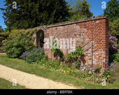 Gartenmauer auf Down House, Hotel, Bromley, London, UK Stockfoto