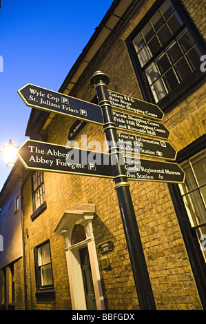 Ansichten von Shrewsbury und Einkaufsstraßen und Zeichen Stockfoto