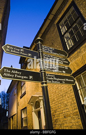 Ansichten von Shrewsbury und Einkaufsstraßen und Zeichen Stockfoto