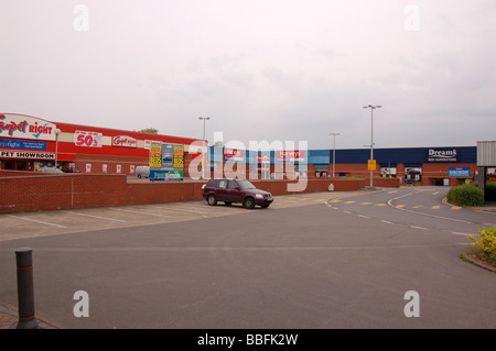 Ein Mini-Einkaufszentrum bei Colindale, London, England, Uk Stockfoto