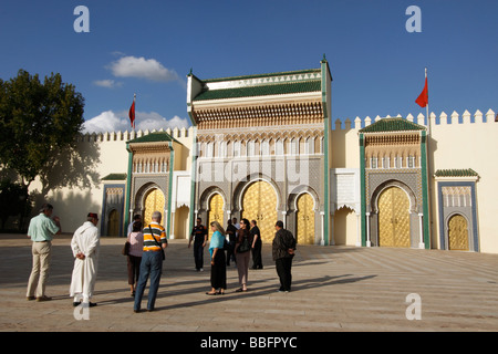 Afrika, Nordafrika, Marokko, Fes, Fès el-Jdid, Ort des Alawiden, Dar el Makhzen, Königspalast Stockfoto