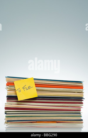 Selbstklebende Hinweis auf Dateien Stockfoto