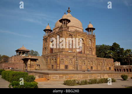 Grab von Schwester von Khusrau in Khusrau Bagh in Allahabad, Indien Stockfoto