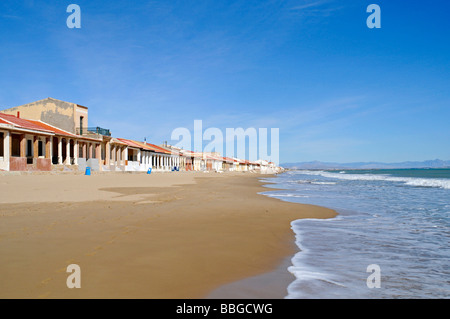 Strand, Küste, Meer, Sand, Strand Häuser, Guardamar del Segura, Costa Blanca, Alicante, Spanien, Europa Stockfoto