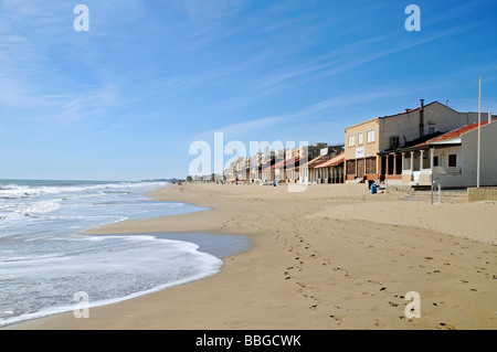 Strand, Küste, Meer, Sand, Strand Häuser, Guardamar del Segura, Costa Blanca, Alicante, Spanien, Europa Stockfoto