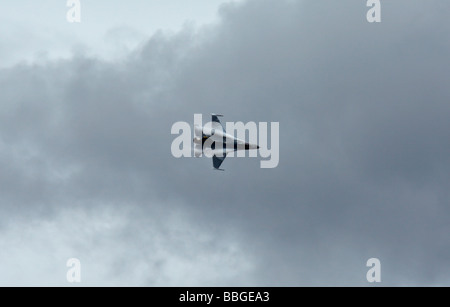 F 16 Fighting Falcon mit Dampf Kondenswasser Stockfoto