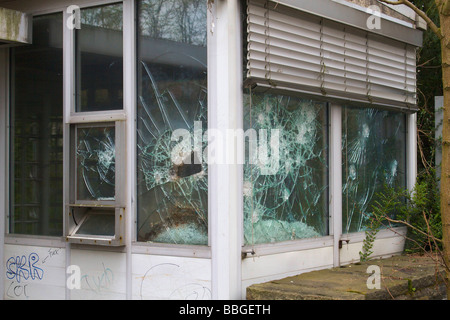 Ehemalige französische Botschaft 10 Jahre nach dem Umzug der Regierung und der Bundestag in Berlin, Bonn, Nordrhein-Westfalen Stockfoto