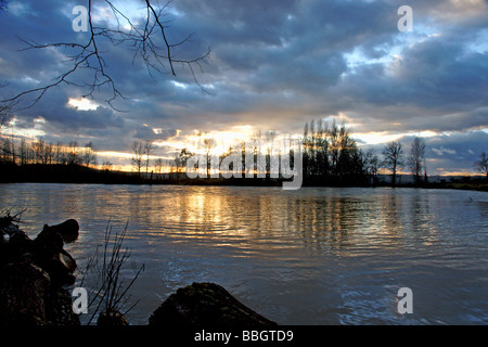 Frankreich; von Labatut-Riviere; Abends, winter Licht auf dem Fluss Adour' Stockfoto