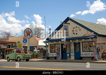 Geschenk-Shop über die historischen U S Route 66 durch die Stadt von Seligman Arizona USA Stockfoto