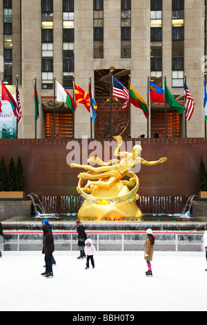 Prometheus-Statue Eisbahn, Rockefeller Plaza, Stockfoto