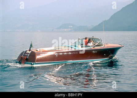 Riva Aquarama Runabout Motorboot am See Como Lombardei Italien Stockfoto